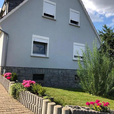 Westerwald - Grosse Ferienhaus, Zentral Und Ruhig, Einfach Gut! Lägenhet *