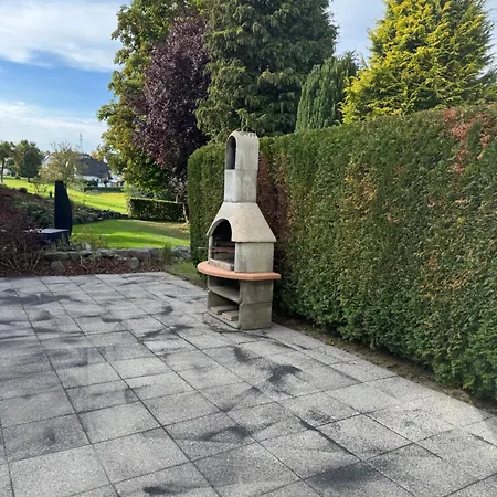 Lägenhet Westerwald - Grosse Ferienhaus, Zentral Und Ruhig, Einfach Gut! *