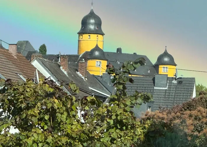Lägenhet Westerwald - Grosse Ferienhaus, Zentral Und Ruhig, Einfach Gut!