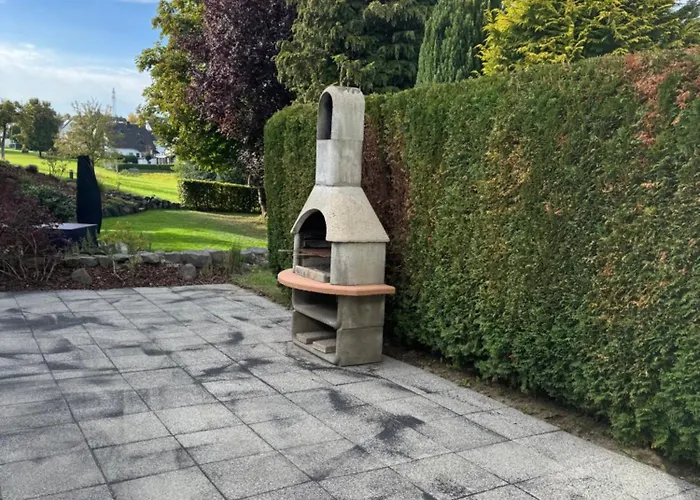 Lägenhet Westerwald - Grosse Ferienhaus, Zentral Und Ruhig, Einfach Gut! *