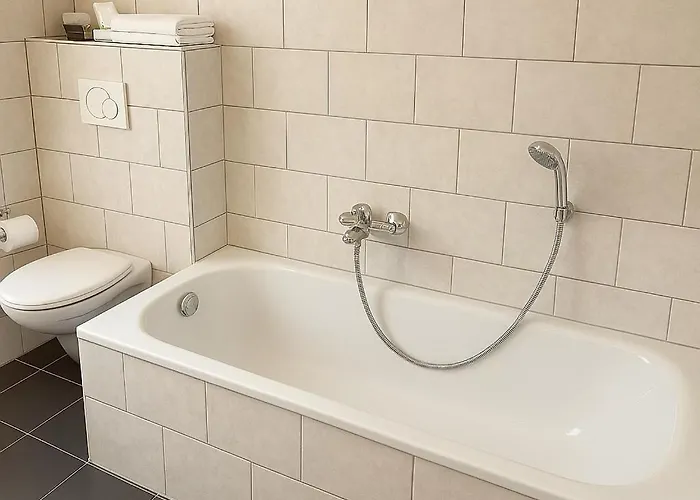 Westerwald - Grosse Ferienhaus, Zentral Und Ruhig, Einfach Gut! Lägenhet